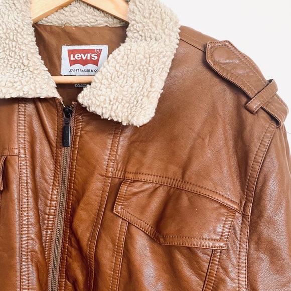 Vintage Levi’s jacket - Picture 2 of 3